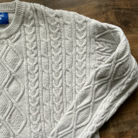 Aelfric Eden Cable Knit Crewneck Sweater Light Gray Women’s Size Large - Picture 3 of 6